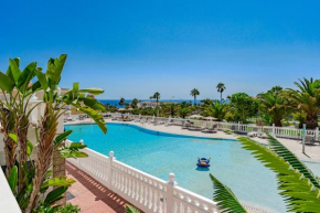 Brilliant Veril del Duque with Heated Pool